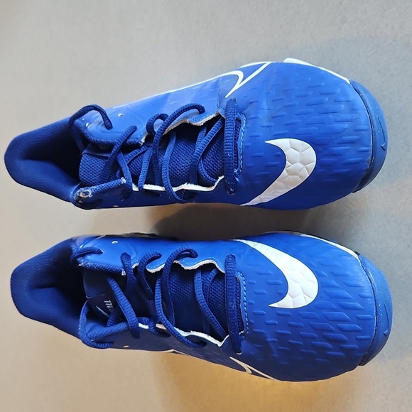 Blue Nike Softball Cleats - Picture 2 of 12